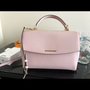 Michale Kors Savannah Large Satchel Bag